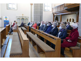 Festgottesdienst für die Kommunionjubilare an Ostermontag (Foto: Karl-Franz Thiede)